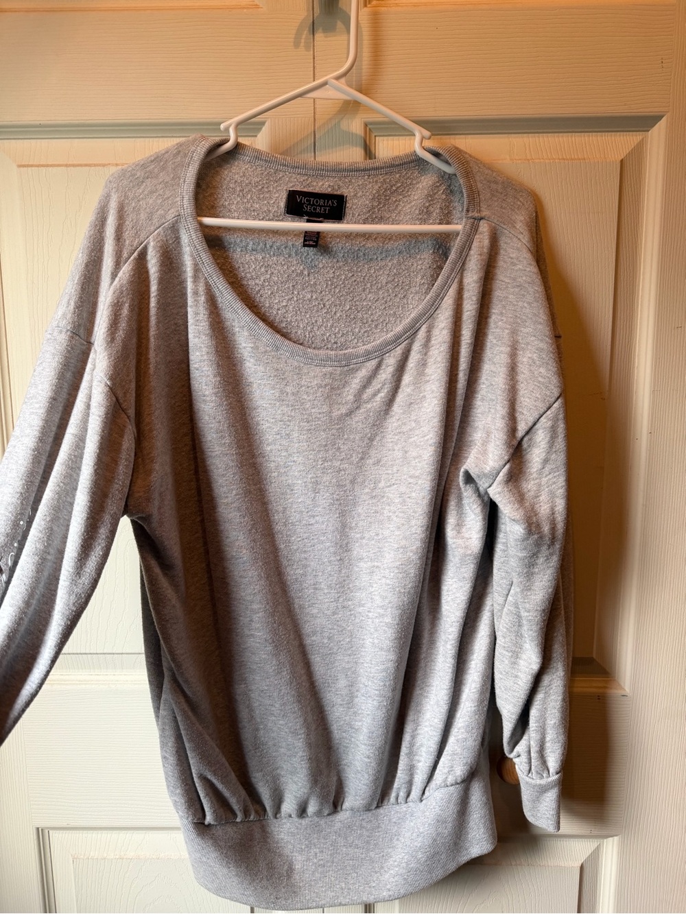 Victoria's Secret Light Gray Scoop Neck Pullover Sweater